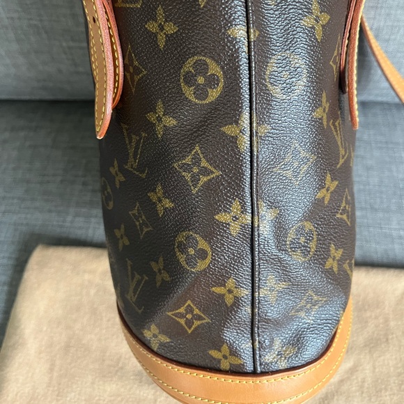 Vintage Louis Vuitton Monogram Bucket 23 or PM - Picture 10 of 15